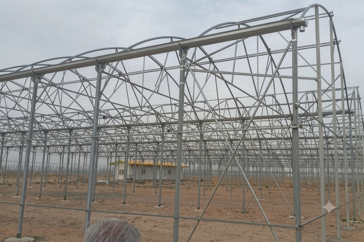 گلخانه اسپانیایی ۲۳۰۴ مترمربعی در شهرری